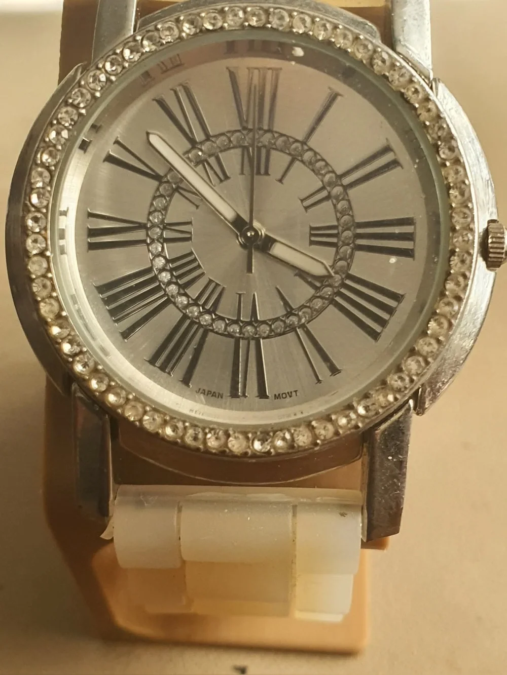 🦋10/$20🦋 Women’s Silver Rhinestone Silicone Watch